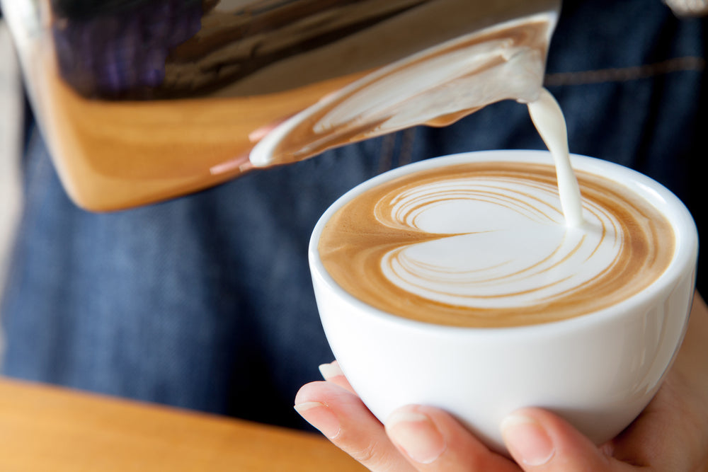 HOW TO STEAM MILK AT HOME FOR COFFEE